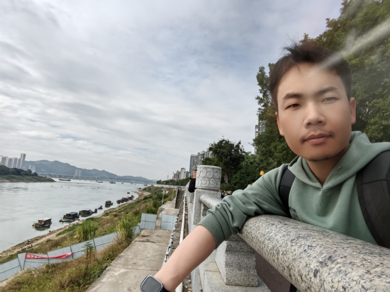 向往爱情的第三张照片--乌鲁木齐交友中心